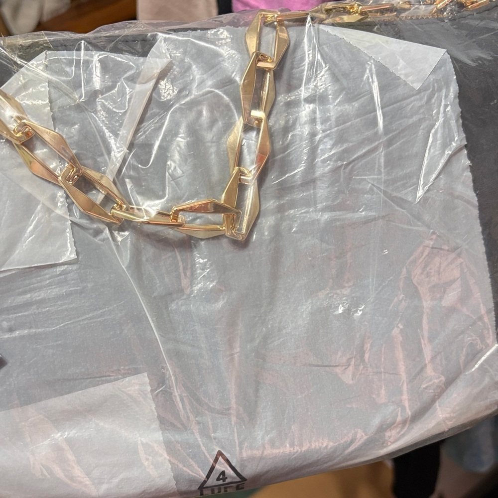 Universal Thread black Shoulder Bag with Gold Chain